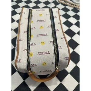 Truly Beauty Signature Smiley Vanity Case